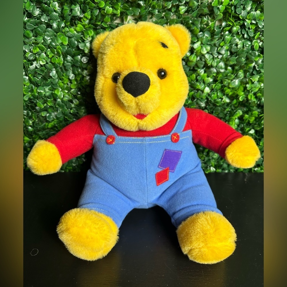 Vintage 1997 Mattel Disney Hug N Wiggle Giggle 12" Winnie The Pooh Talking plush